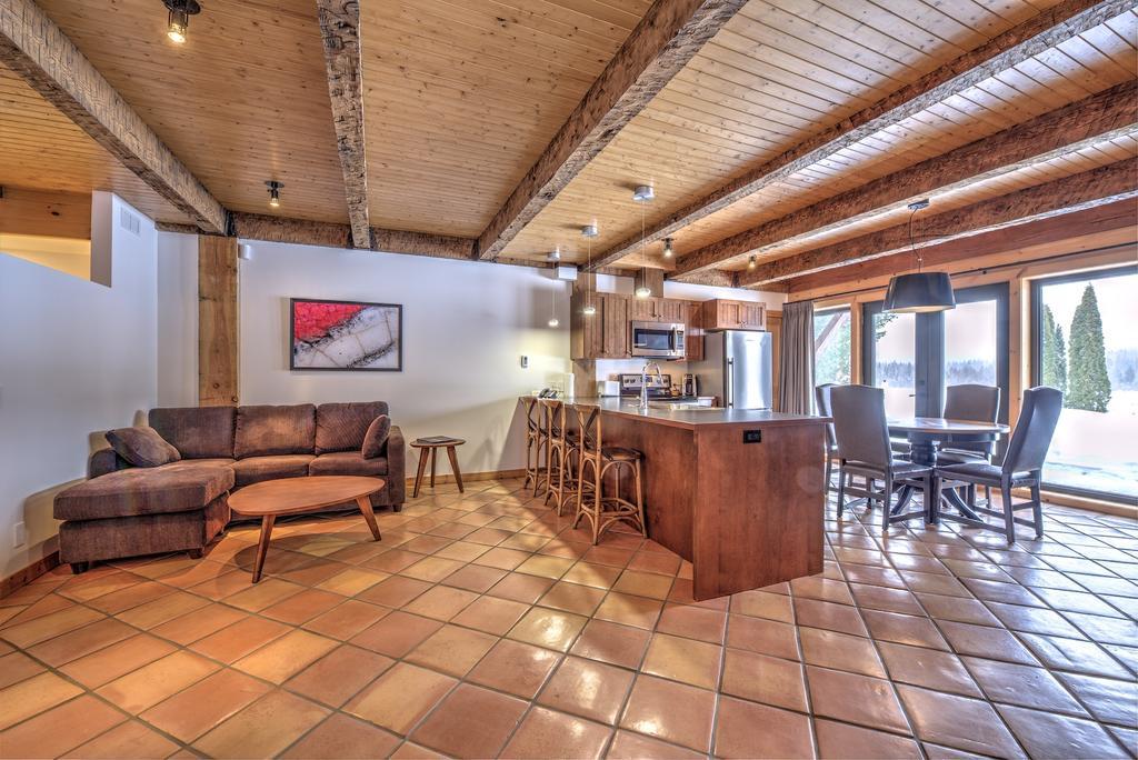 Hotel Le Grand R Saint-Donat Exterior foto